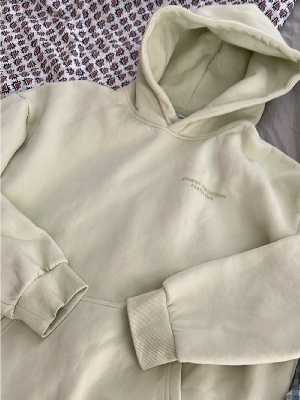 Comfrt Pastel Hoodie